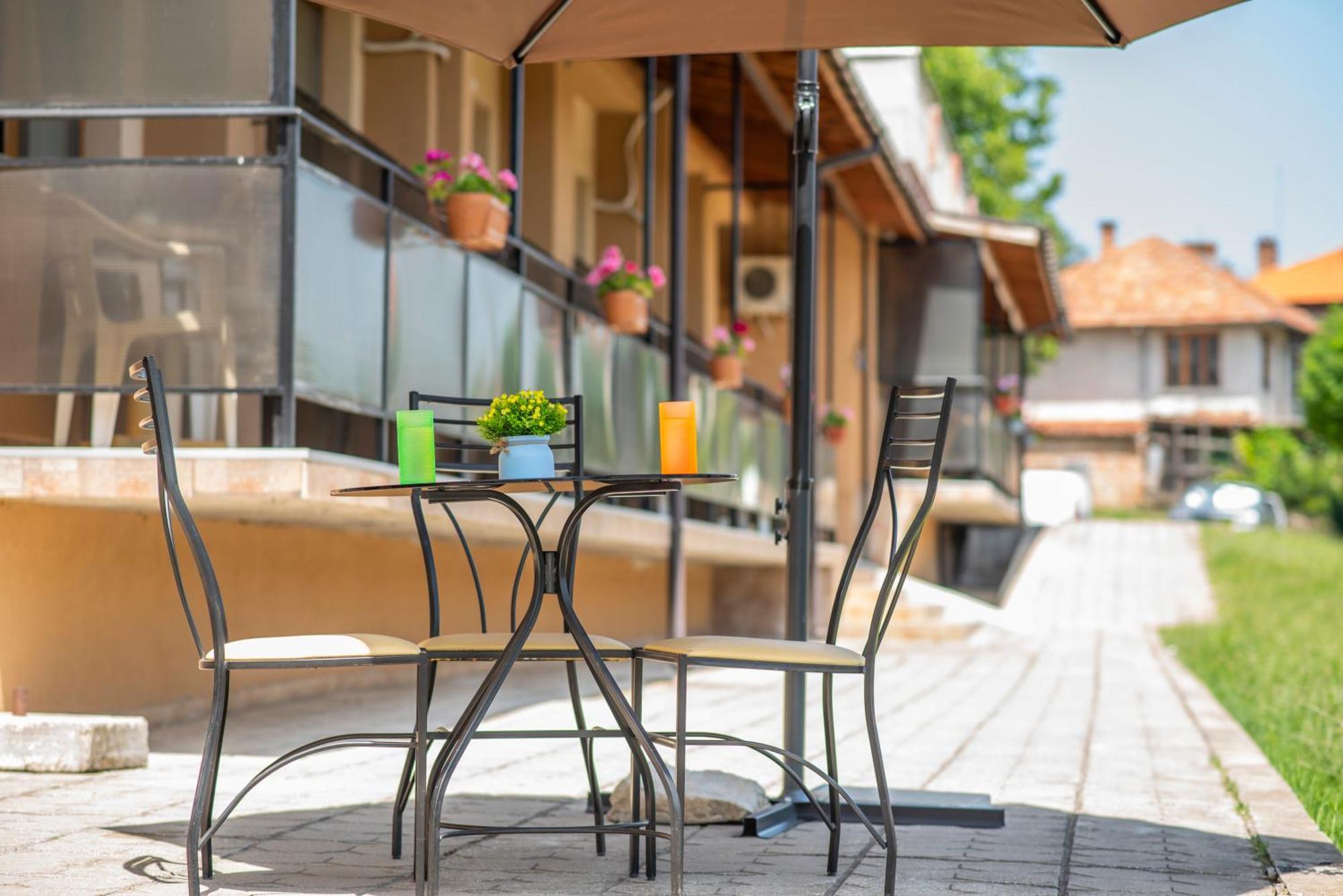 Комплекс Плавис Tryavna Extérieur photo